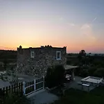 Traditional With Swimming Pool, Lawn Yard And Bbq Vila
