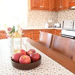 Traditional With Swimming Pool, Lawn Yard And Bbq Vila *