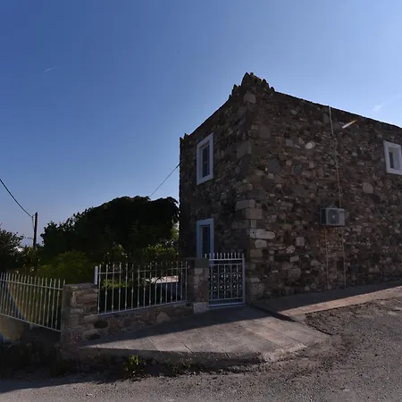 Villa Traditional With Swimming Pool, Lawn Yard And Bbq Città di Kos