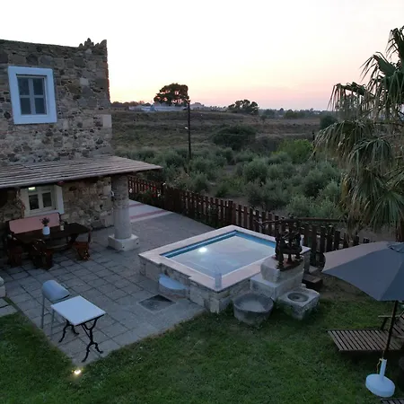 Traditional With Swimming Pool, Lawn Yard And Bbq * Kos